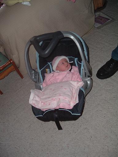 2005-11-30.portrait.baby_newborn.seren-snyder.2.livonia.mi.us 