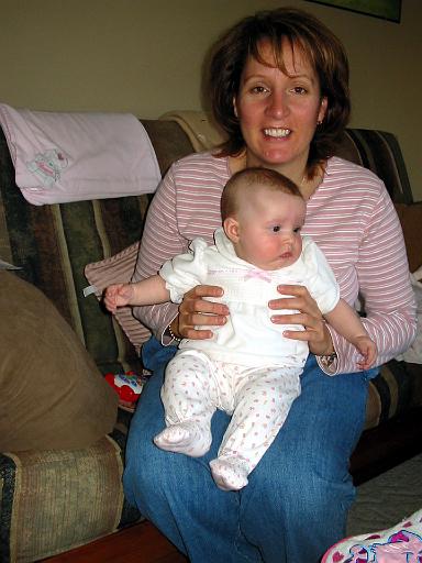 2006-04-09.portrait.baby_04_months.nessa-seren-snyder.1.livonia.mi.us 