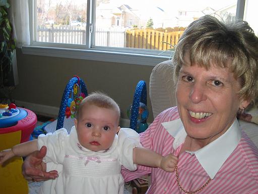 2006-04-09.portrait.baby_04_months.sandy-seren-snyder.01.livonia.mi.us 
