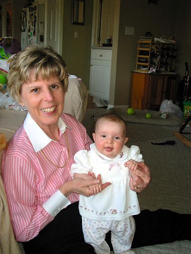 2006-04-09.portrait.baby_04_months.sandy-seren-snyder.07.livonia.mi.us 