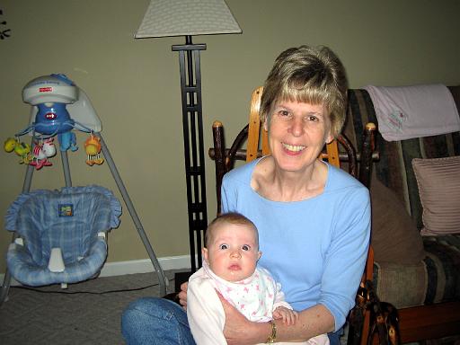 2006-04-10.portrait.baby_04_months.sandy-seren-snyder.09.livonia.mi.us 