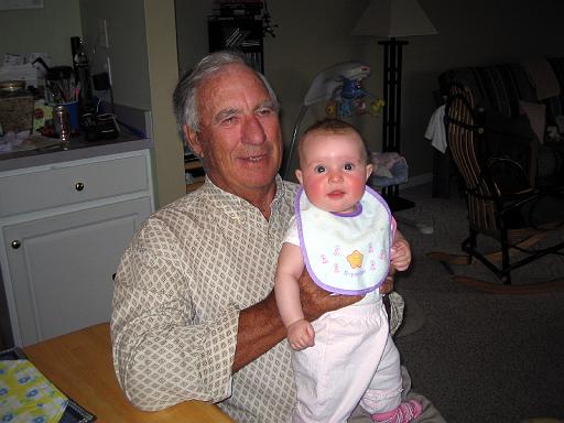 2006-04-12.portrait.baby_04_months.arthur-seren-snyder.3.livonia.mi.us 