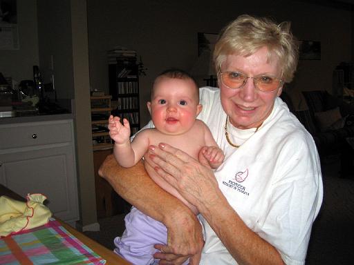 2006-04-17.portrait.baby_04_months.june-seren-snyder.3.livonia.mi.us 
