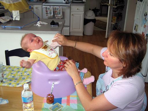 2006-04-29.portrait.baby_05_months.nessa-seren-snyder.1.livonia.mi.us 