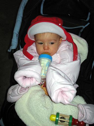 2006-11-10.portrait.baby_11_months.seren-snyder.21.livonia.mi.us 