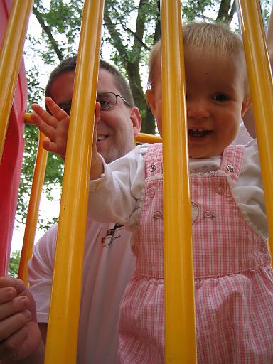2006-09-04.portrait.baby_09_months.park.kevin-seren-snyder.2.livonia.mi.us 