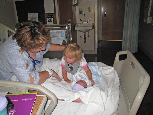 2007-07-26.portrait.hospital.baby_newborn.23.seren-nessa-ronan-snyder.southfield.mi.us 