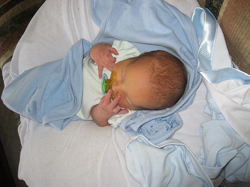 2007-07-28.portrait.baby_newborn.045.ronan-snyder.livonia.mi.us 