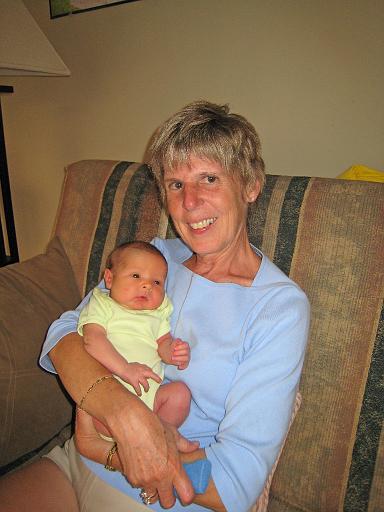 2007-08-01.portrait.baby_newborn.210.sandy-ronan-snyder.livonia.mi.us 