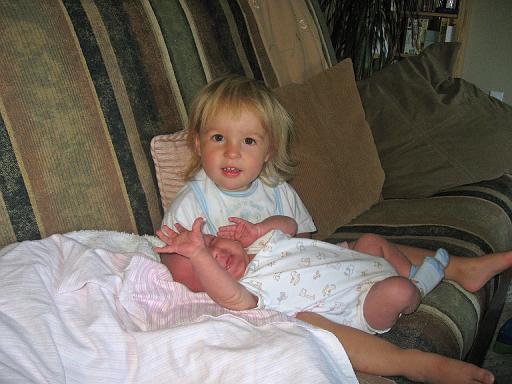 2007-08-26.portrait.baby_newborn.273.seren-ronan-snyder.livonia.mi.us 