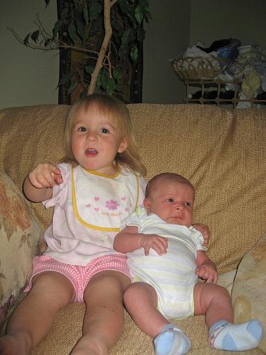 2007-08-26.portrait.baby_newborn.282.seren-ronan-snyder.livonia.mi.us 