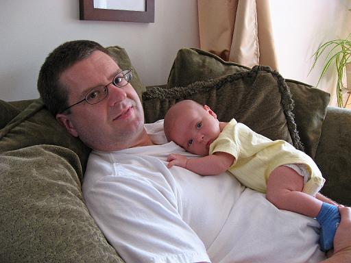 2007-09-08.portrait.baby_01_month.02.kevin-ronan-snyder.livonia.mi.us 