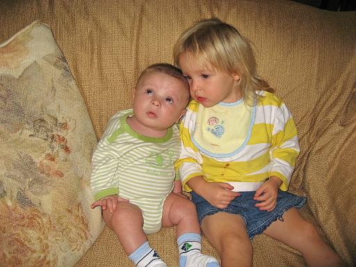 2007-10-19.portrait.baby_02_months.46.seren-ronan-snyder.livonia.mi.us 