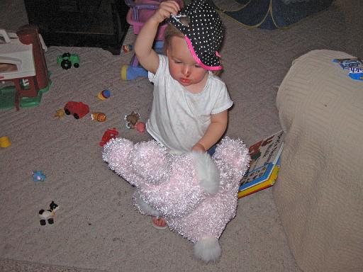 2007-04-21.portrait.baby_16_months.seren-snyder.38.livonia.mi.us 