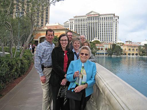2007-02-18.portrait.wendy-sandy-snyder-gerry-toodie-michael-rebecca-ester.2.las_vegas.nv.us 