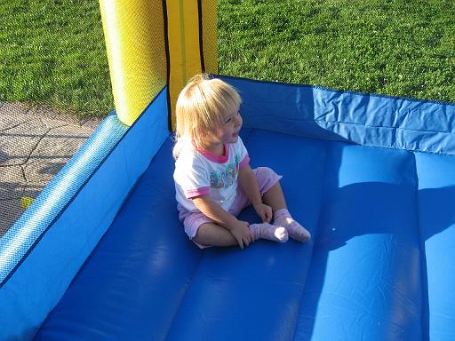 2007-09-17.inflatable_bouncer.3.seren-snyder.livonia.mi.us 