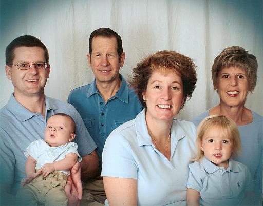 2007-10-00.portrait.sears.snyder_family.fav.livonia.mi.us 