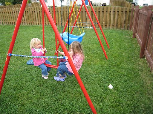 2007-10-11.swing.3.matti-seren-snyder.livonia.mi.us 
