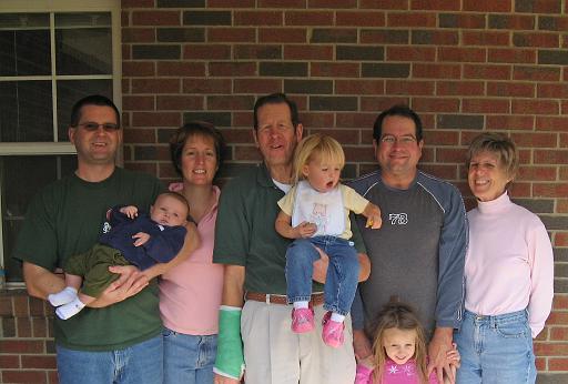 2007-10-13.portrait.snyder_family.4.livonia.mi.us 