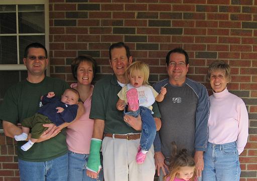 2007-10-13.portrait.snyder_family.5.livonia.mi.us 