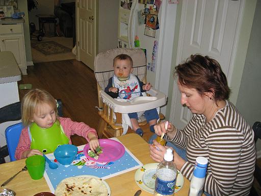 2008-01-09.portrait.baby_05_months.08.seren-nessa-ronan-snyder.livonia.mi.us 