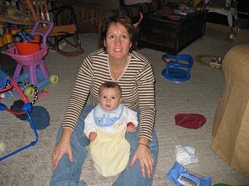 2008-01-09.portrait.baby_05_months.10.nessa-ronan-snyder.livonia.mi.us 