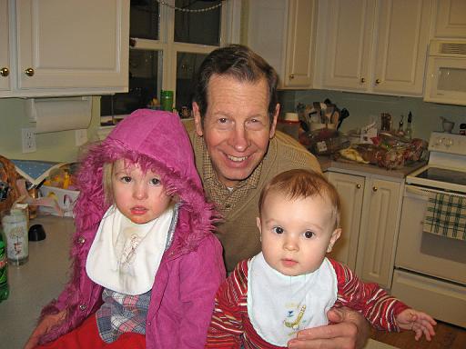 2008-01-20.portrait.baby_05_months.39.seren-wendy-ronan-snyder.fav.livonia.mi.us 