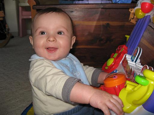 2008-01-25.portrait.baby_06_months.02.ronan-snyder.fav.livonia.mi.us 