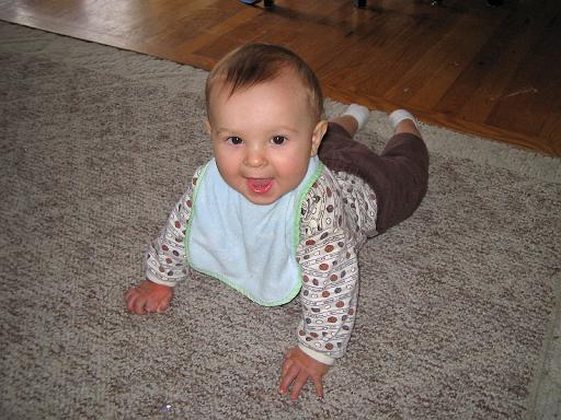 2008-02-09.portrait.baby_06_months.14.ronan-snyder.livonia.mi.us 