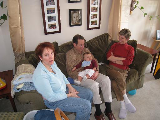 2008-03-01.portrait.baby_07_months.19.nessa-wendy-sandy-ronan-snyder.livonia.mi.us 