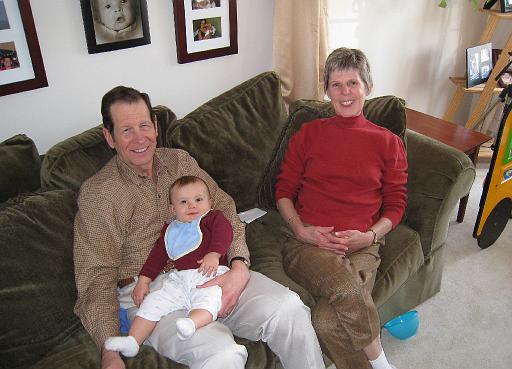 2008-03-01.portrait.baby_07_months.23.wendy-sandy-ronan-snyder.fav.livonia.mi.us 