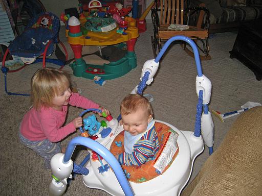 2008-03-27.portrait.baby_08_months.05.seren-ronan-snyder.livonia.mi.us 