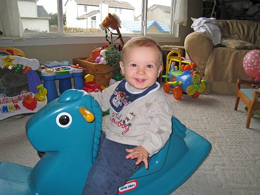 2008-05-22.portrait.baby_09_months.009.fav.ronan-snyder.livonia.mi.us 