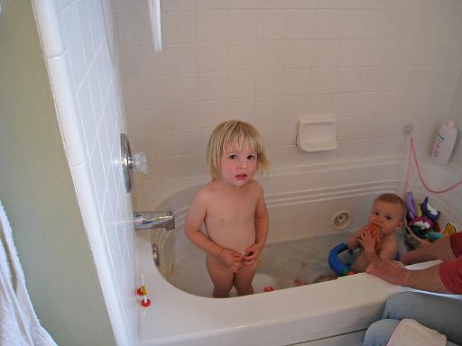 2008-05-18.bath.seren-ronan-snyder.01.livonia.mi.us 