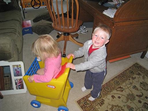 2008-05-22.playing.01.ellie-seren-snyder.livonia.mi.us 