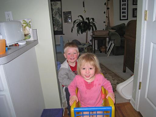 2008-05-22.playing.02.ellie-seren-snyder.livonia.mi.us 