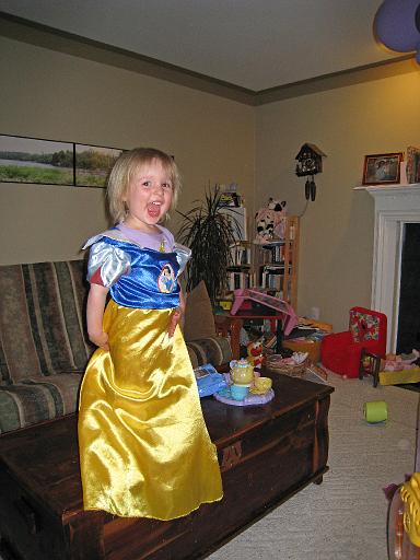 2008-04-28.portrait.seren-snyder.059.livonia.mi.us 