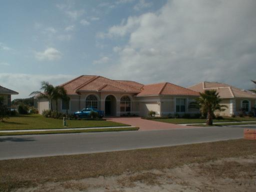 2001-12-00.wedding.kevin-nessa.prep.visit.house.june-arthur.2.venice.fl.us 