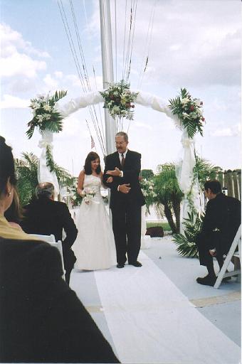 2002-05-11.wedding.kevin-nessa.recession.rika-snyder-pastor_bill.1.venice.fl.us 