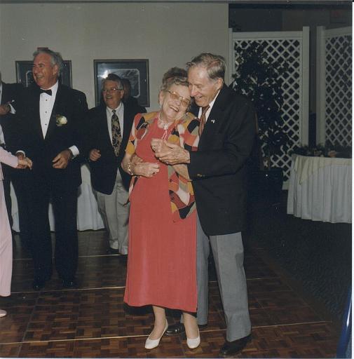 2002-05-11.wedding.kevin-nessa.reception.dance.ester-ed-arthur.venice.fl.us 