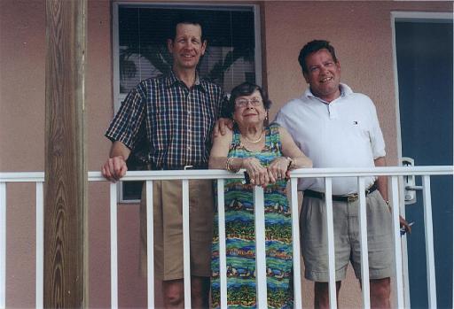 2002-05-10.wedding.kevin-nessa.hotel.boyd-wendy-snyder-oma.venice.fl.us 