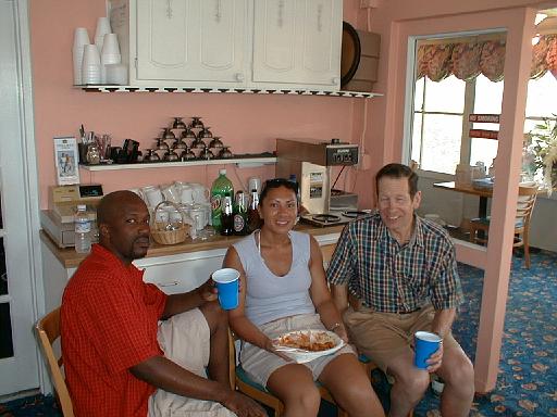 2002-05-12.wedding.kevin-nessa.hotel.picnic.will-fran-wendy-snyder.venice.fl.us 