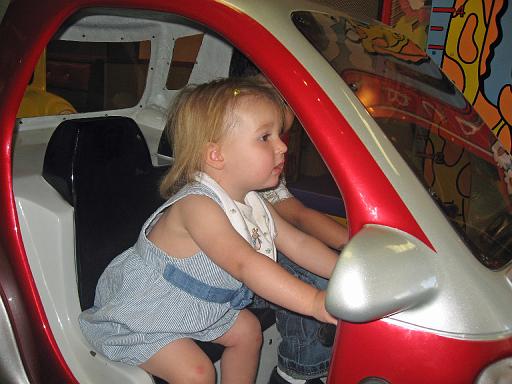 2007-06-10.chuck_e_cheese.0.seren-snyder.troy.mi.us 