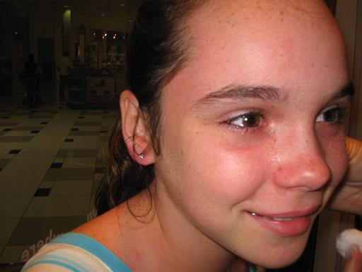 2006-07-26.ear_piercing.claires.elizabeth.5.novi.mi.us 