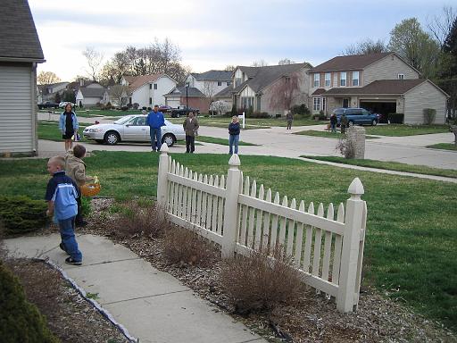 2006-04-16.easter_egg_hunt.4.livonia.mi.us 
