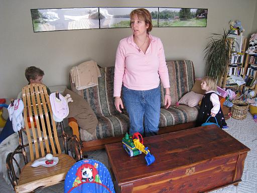 2008-03-23.easter_egg_hunt.08.nessa-seren-snyder.livonia.mi.us 