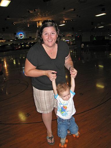 2008-08-07.roller_skating.01.paige-elliot.livonia.mi.us 