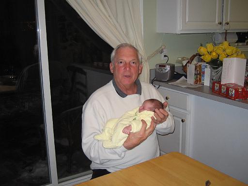 2005-12-11.portrait.baby_newborn.gil-seren-snyder.1.livonia.mi.us 