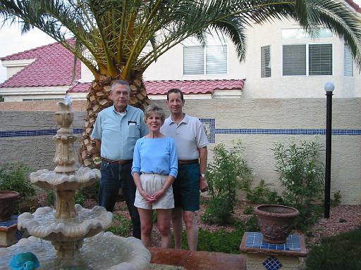 2006-06-10.portrait.fountain.palm_tree.coffman-sandy-wendy-snyder.1.las_vegas.nv.us 