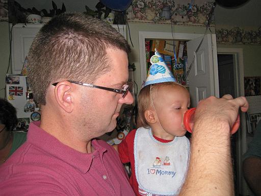 2008-07-26.ronan.1yr_birthday.07.kevin-ronan-snyder.livonia.mi.us 